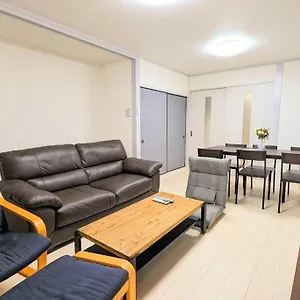  アパート Jr西九条徒歩4分！最大12名宿泊可能！貸切一軒家！usj、梅田アクセス良好！１f広々リビングあり！ 日本